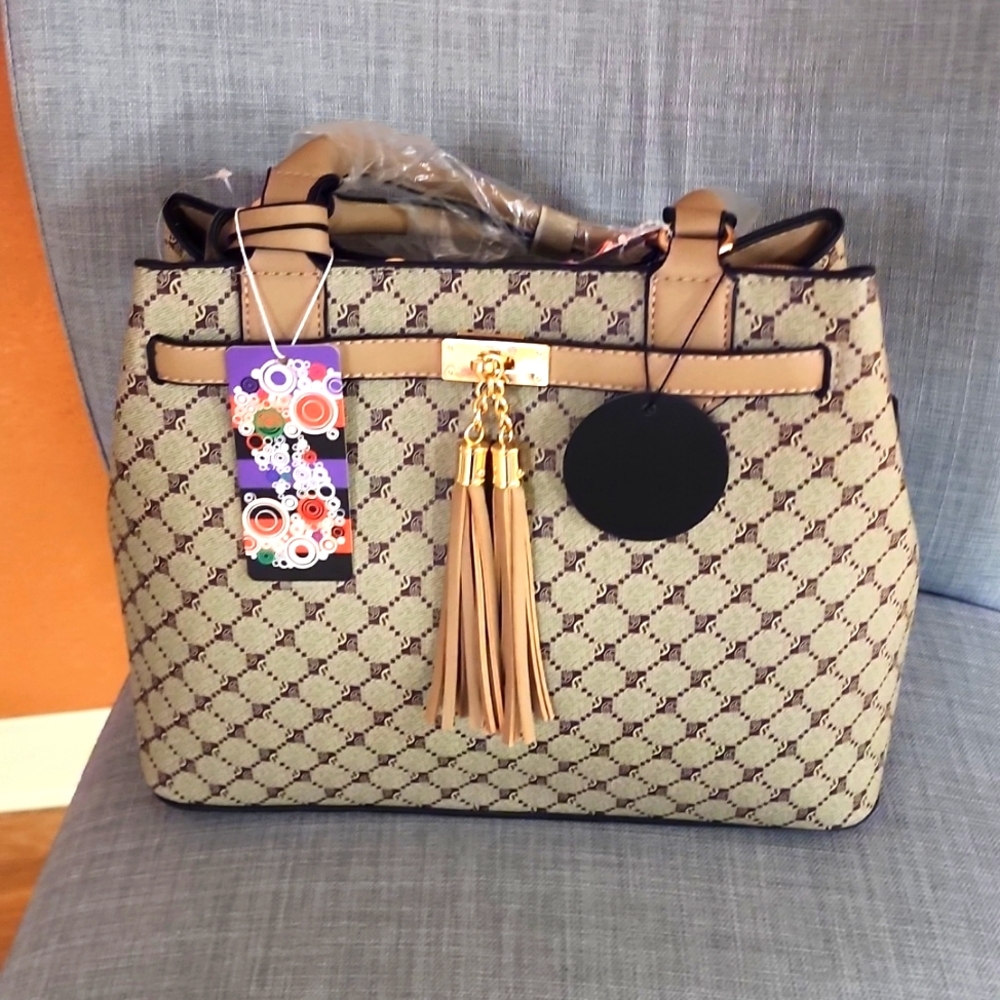 New Beautiful purse and wallet